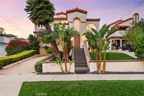 Photo of 121 S Helberta Avenue #A, Redondo Beach, CA 90277 (MLS # SB26058255)