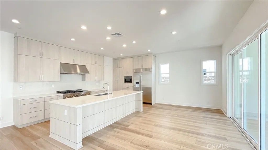 Photo of 150 Orange Grove, Lake Forest, CA 92630 (MLS # OC25251196)