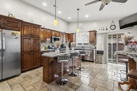 1243 Peach Ave, El Cajon, CA 92021 - #: PTP2600180