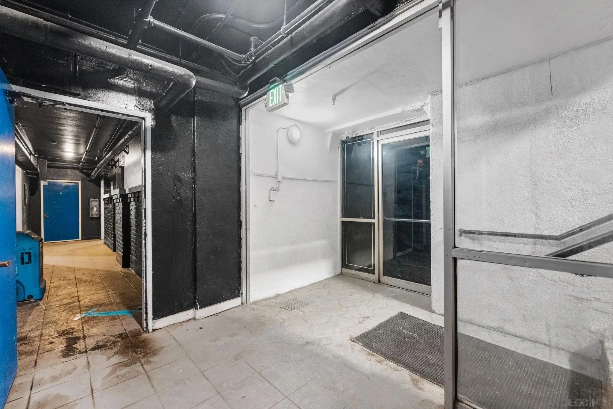 San Diego, California 92103, United States, ,Commercial,Active,218975