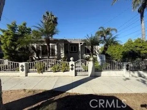 Photo of 4317 E 6th St, Long Beach, CA 90814 (MLS # PW26042884)