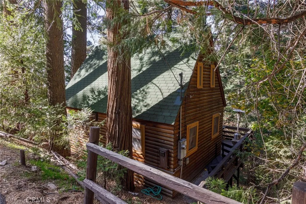 529 West Victoria Court