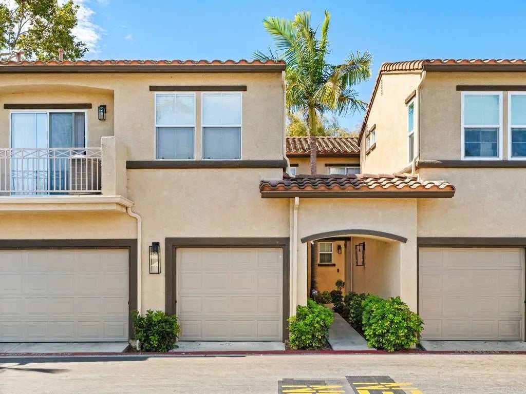 Photo of 625 Sumner Way #4, Oceanside, CA 92058 (MLS # NDP2608480)
