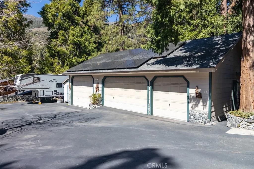 41208 Valley Of The Falls Drive
