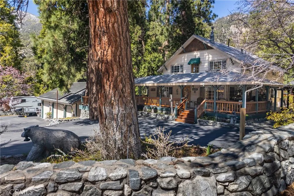 41208 Valley Of The Falls Drive