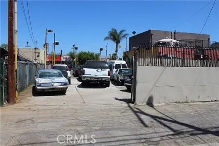 1227 S Atlantic Blvd South