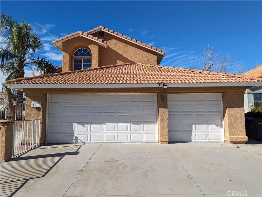 Photo of 1833 Bayside Court, Hemet, CA 92545 (MLS # CV26077355)