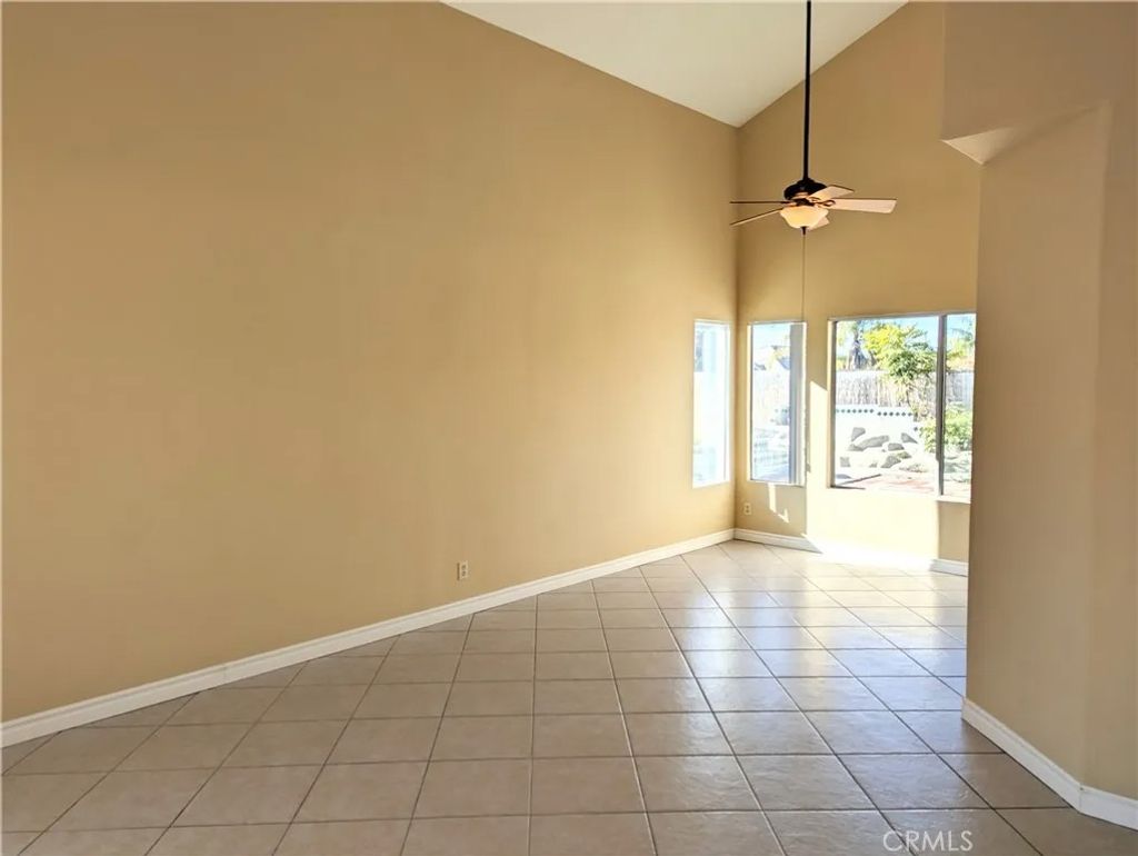 Photo of 1833 Bayside Court, Hemet, CA 92545 (MLS # CV26077355)