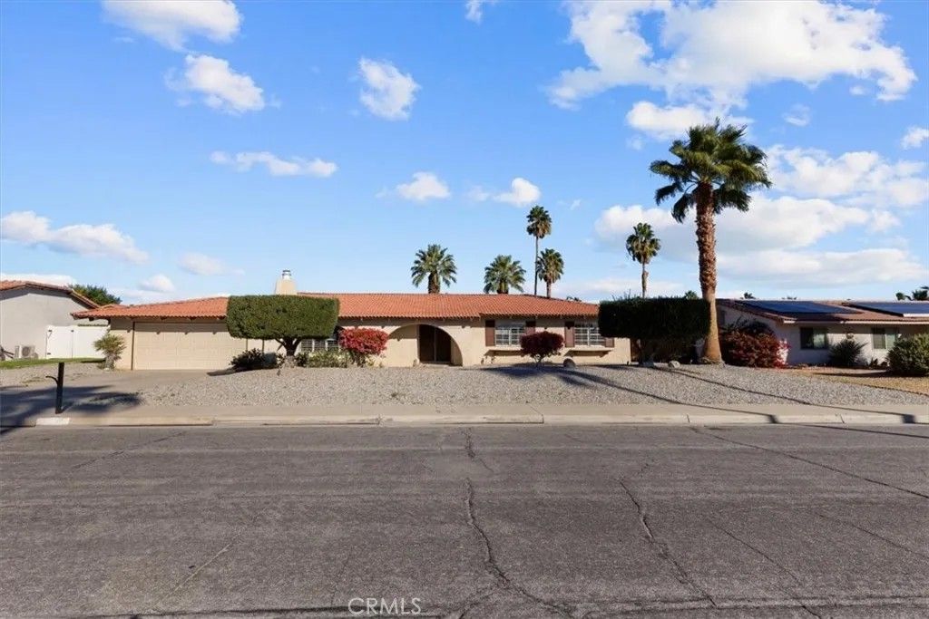 Photo of 2250 Tamarisk Rd, Palm Springs, CA 92262 (MLS # DW26007320)