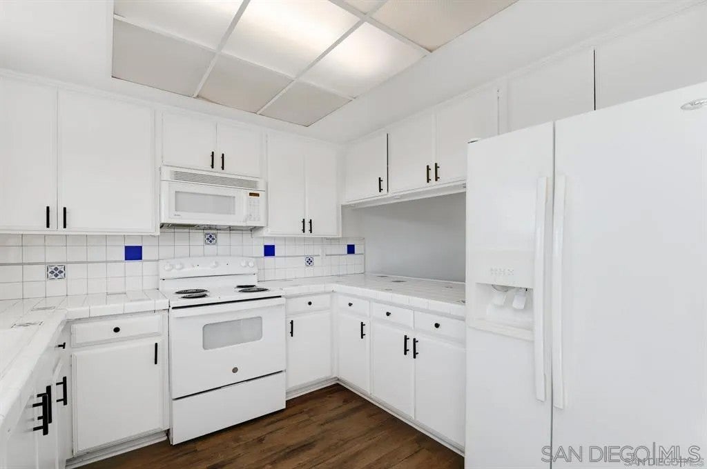 Photo of 625 S Fig ST #10, Escondido, CA 92025 (MLS # 260023823)