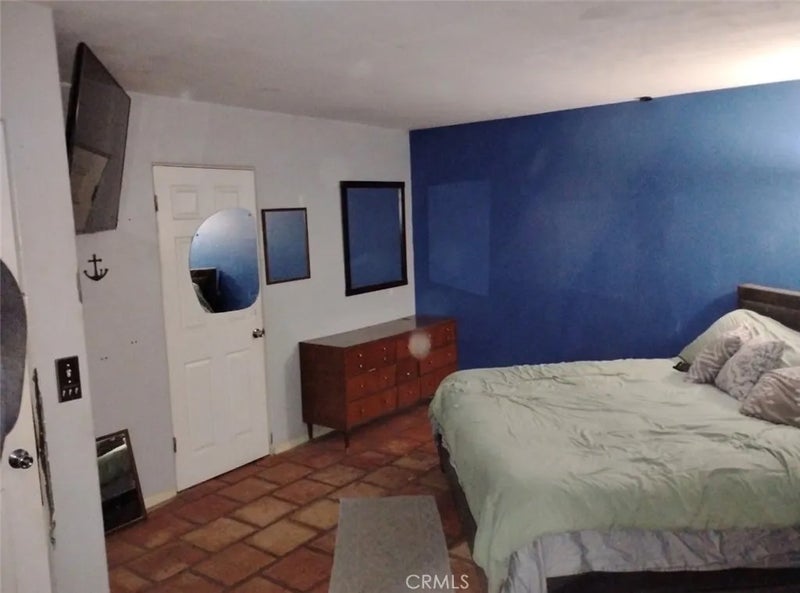 591 W 3rd