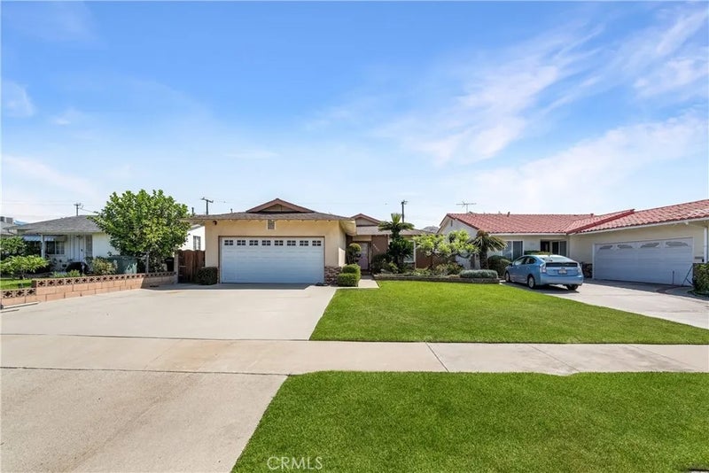 4550 Bartlett Avenue