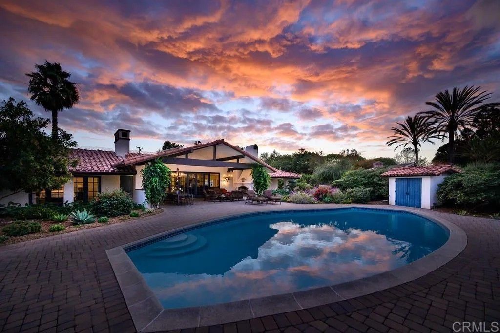 Photo of 17925 Avenida Alondra, Rancho Santa Fe, CA 92067 (MLS # NDP2511044)