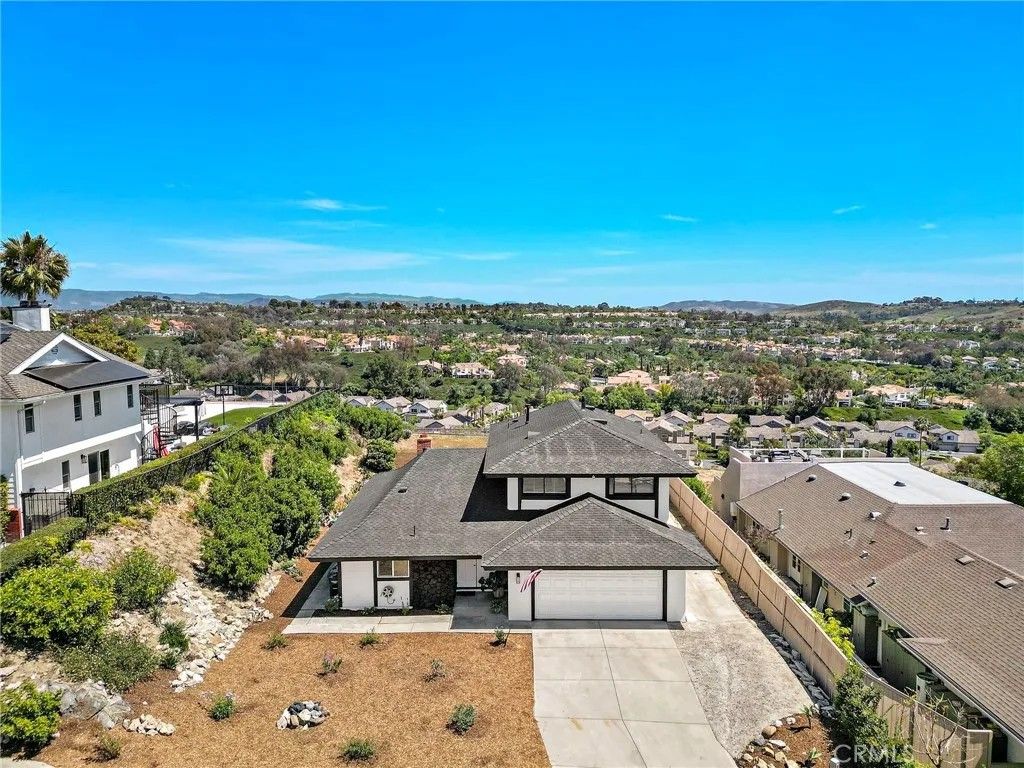 Photo of 24352 Los Serranos Dr, Laguna Niguel, CA 92677 (MLS # OC26086930)