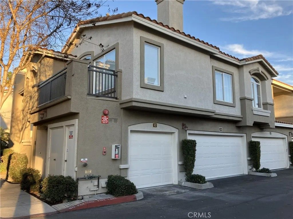 Photo of 37 Via Barcelona, Rancho Santa Margarita, CA 92688 (MLS # OC25276358)
