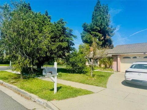 Photo of 1077 Westpark Ln, Corona, CA 92882 (MLS # PW26050303)
