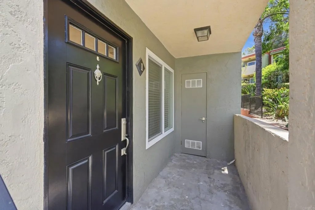 4465 Home Ave 1