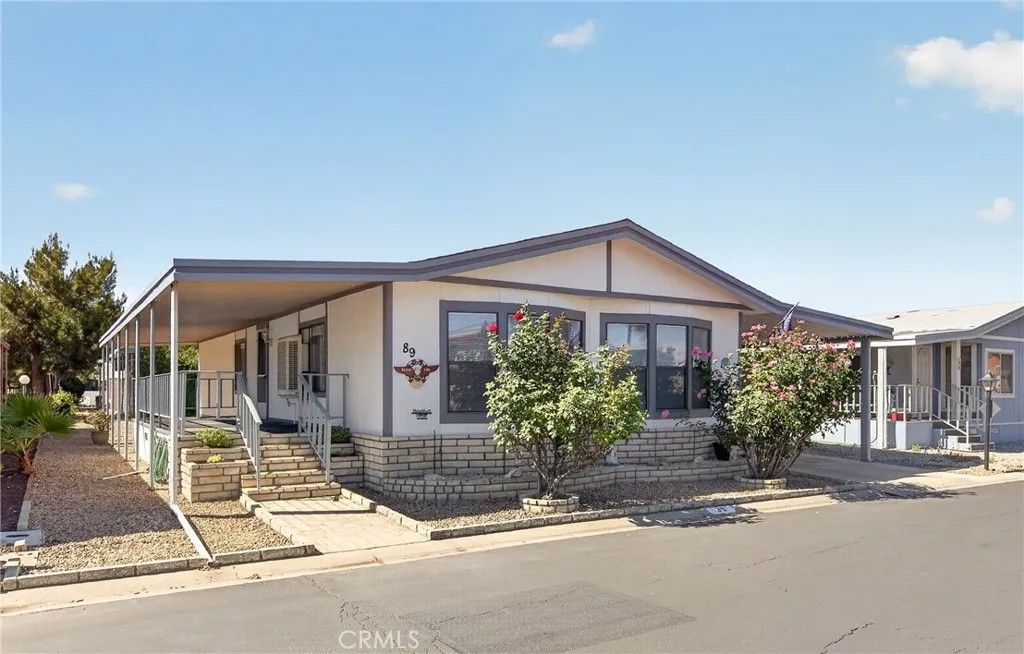 Photo of 1300 W Menlo Ave #89, Hemet, CA 92543 (MLS # SW26086126)