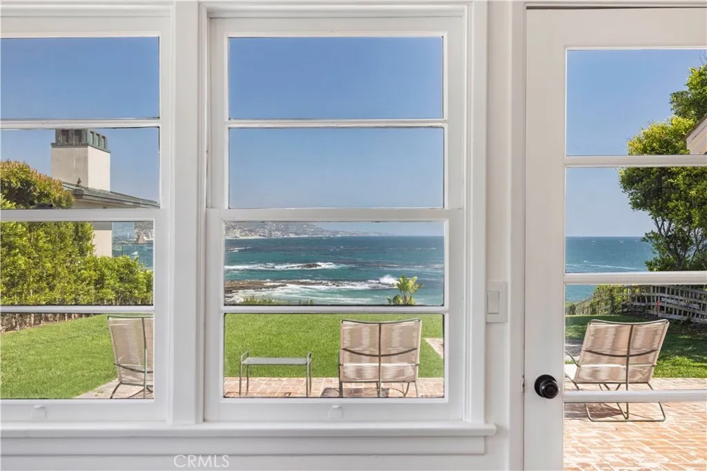 1041 Marine Drive