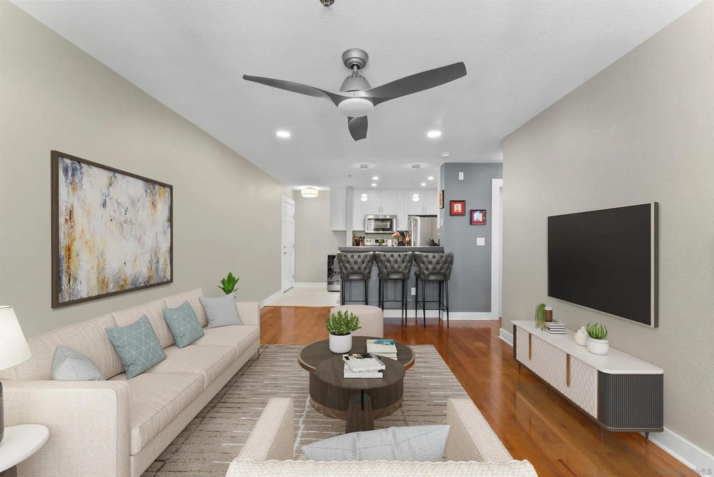 Photo of 1970 Columbia St #415, San Diego, CA 92101 (MLS # 260019685)