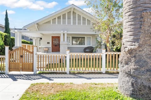 Photo of 3810 E 1st ST, Long Beach, CA 90803 (MLS # PW26224406)