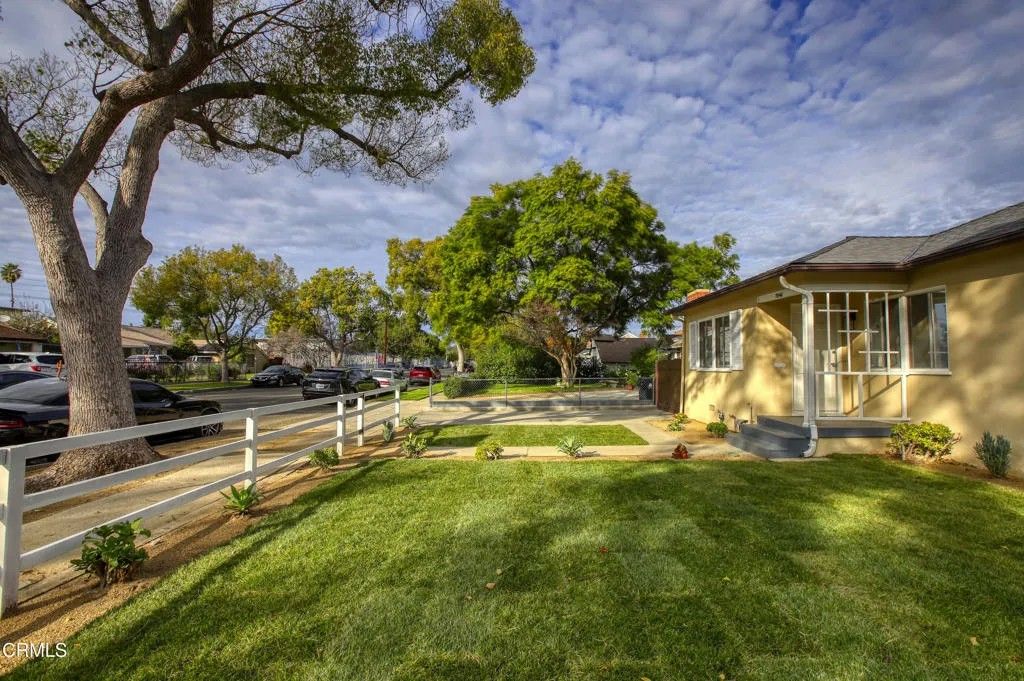 Photo of 7046 Murietta Avenue, Van Nuys, CA 91405 (MLS # P1-25254)