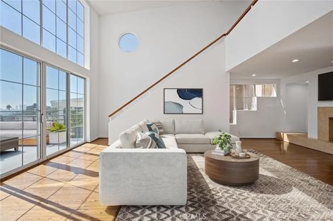 Tiny photo for 8246 Woodshill Trail, Los Angeles, CA 90069 (MLS # SR25245437)