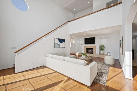 Tiny photo for 8246 Woodshill Trail, Los Angeles, CA 90069 (MLS # SR25245437)