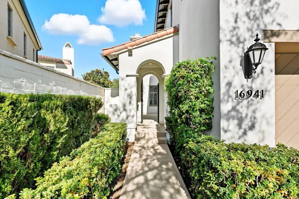 16941 Simple Melody Lane