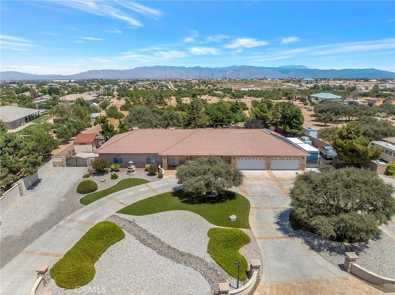 6955 Oak View Court