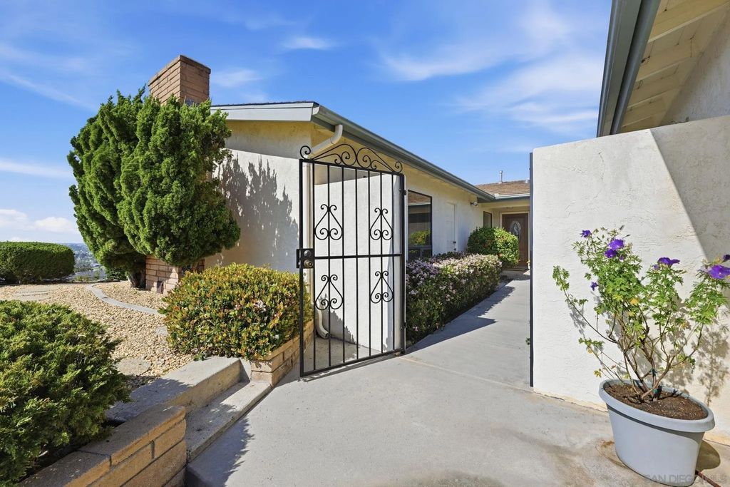 Photo of 7948 Cinthia Street, La Mesa, CA 91941 (MLS # 260005298)