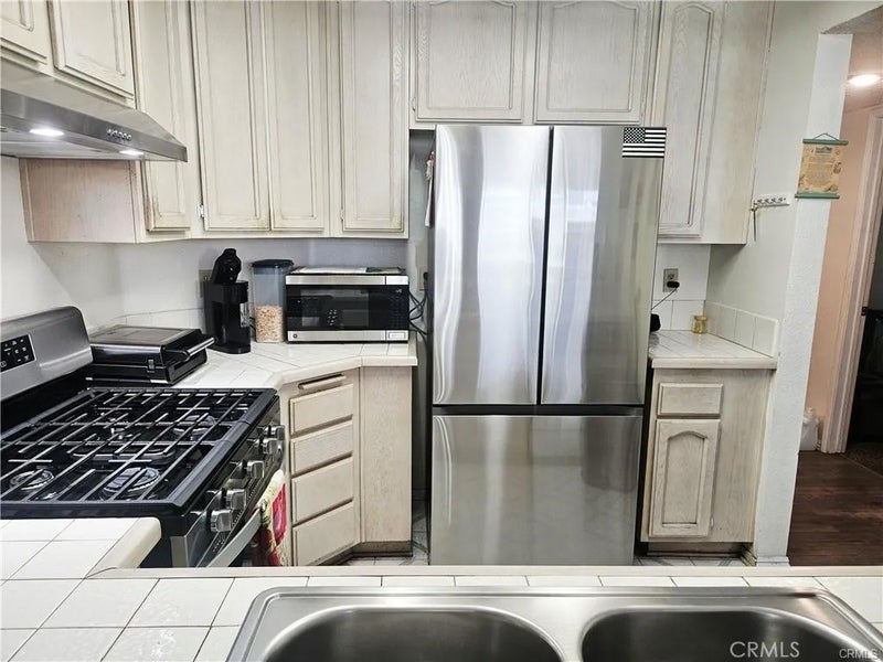 12864 Sycamore Village