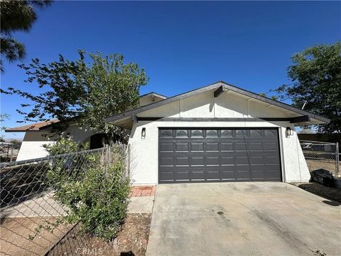 11861 10th Hesperia CA 92345