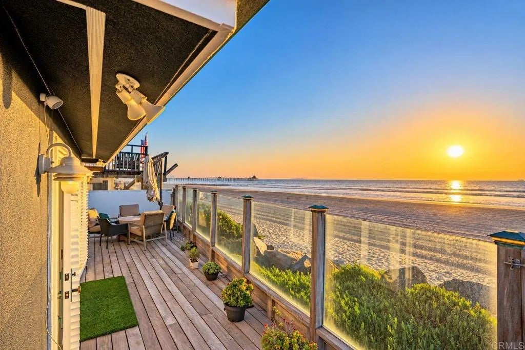 622 Ocean Lane