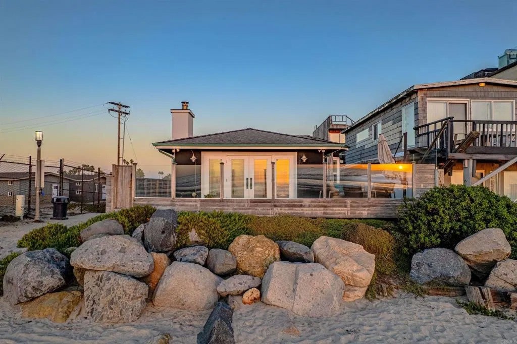 622 Ocean Lane
