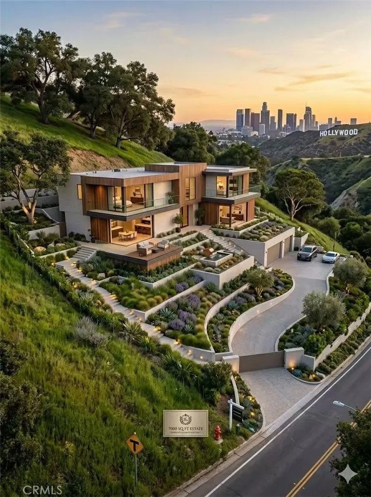 3669 Coldwater Canyon