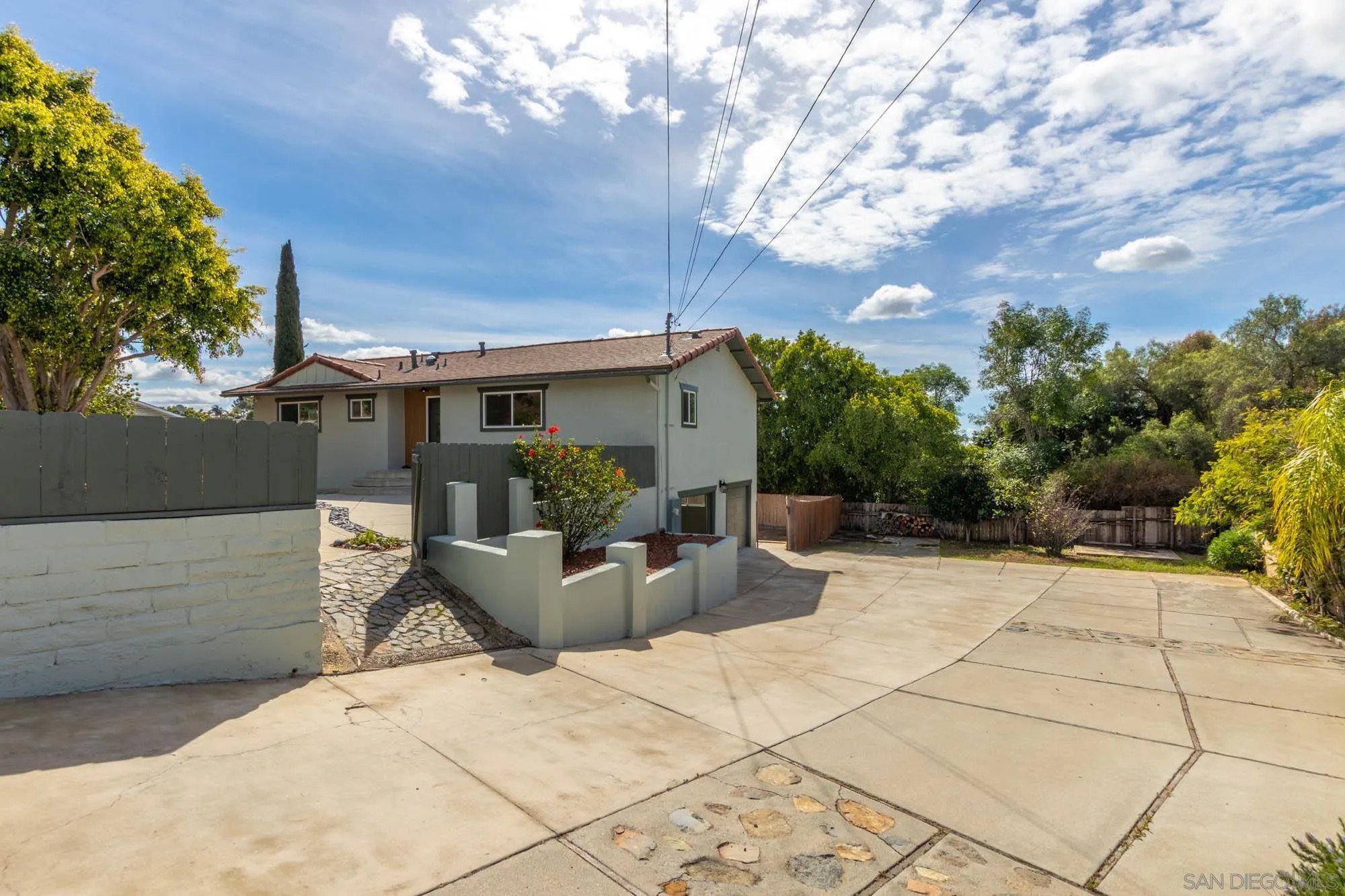 361 E E Indian Rock Rd