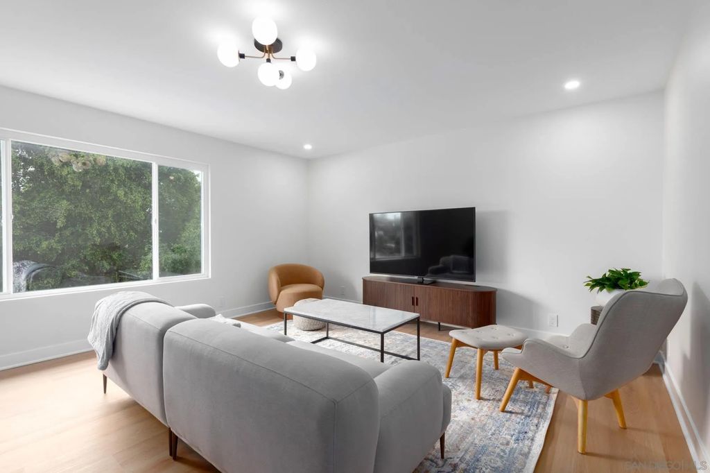 Photo of 361 E Indian Rock Rd, Vista, CA 92084 (MLS # 260004304)