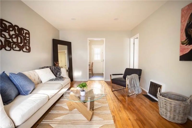 624 W Foothill