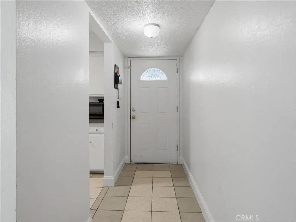 649 W Ashcroft