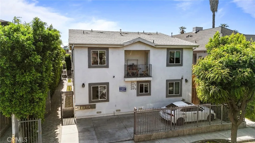 211 S Hoover Street