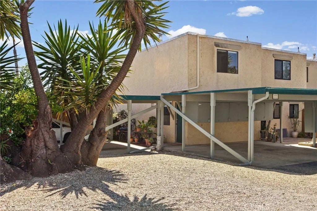 3329 Panorama Dr
