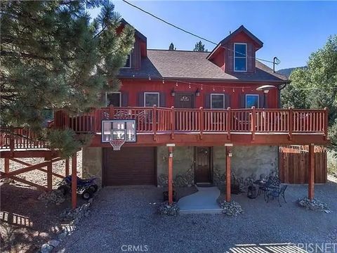 Photo of 15124 Acacia Way, Pine Mountain Club, CA 93222 (MLS # GD26026762)