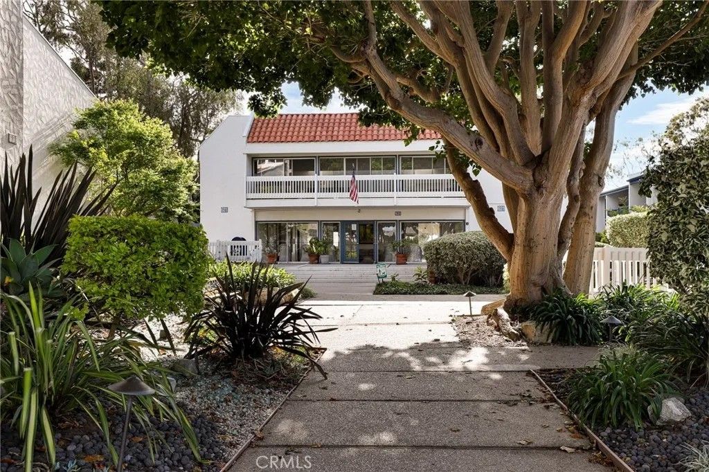 Photo of 607 S Prospect Ave, Redondo Beach, CA 90277 (MLS # SB26079684)