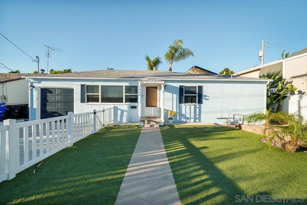 Photo of 1656 Pacific Beach Dr #B, San Diego, CA 92109 (MLS # 250044933)