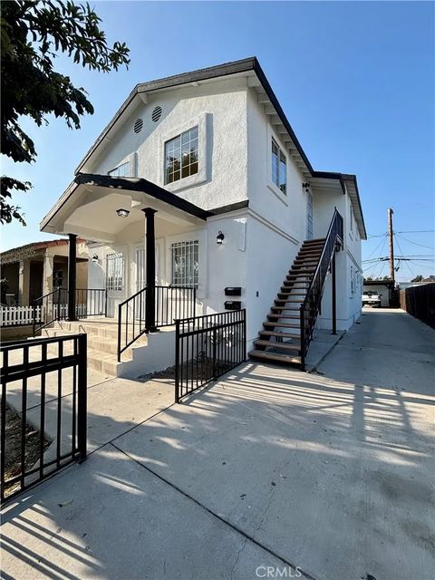 Photo of 227 E 81st St, Los Angeles, CA 90003 (MLS # DW26063894)