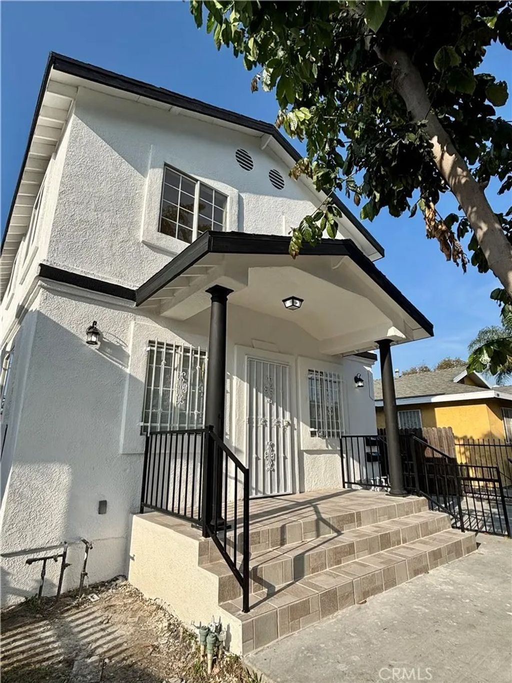 Photo of 227 E 81st St, Los Angeles, CA 90003 (MLS # DW26063894)