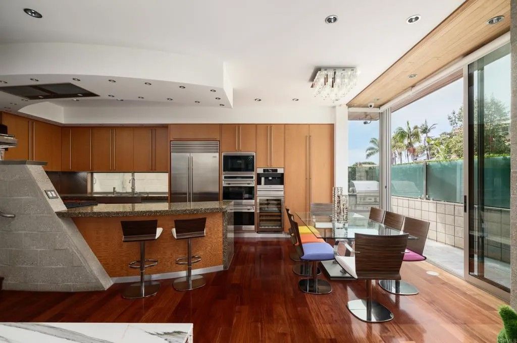 Photo of 342 Playa Del Sur, La Jolla, CA 92037 (MLS # NDP2508598)