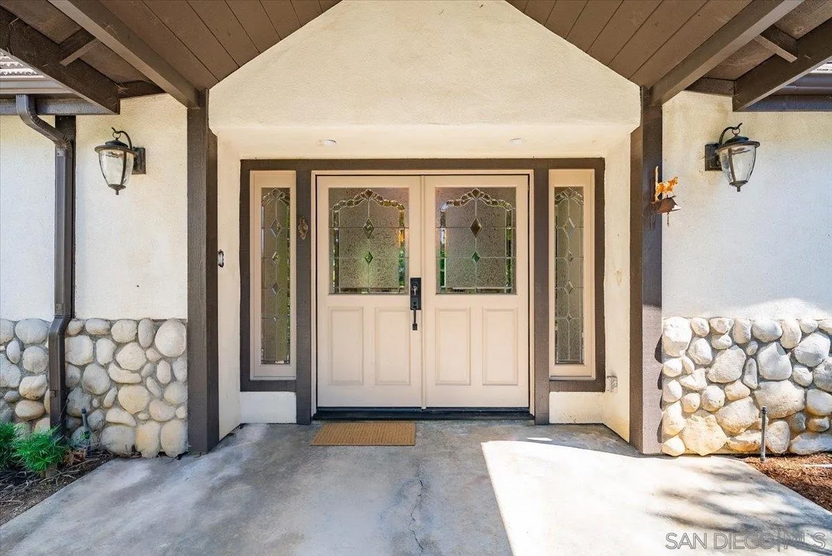 2114 Vista Valle Verde Dr