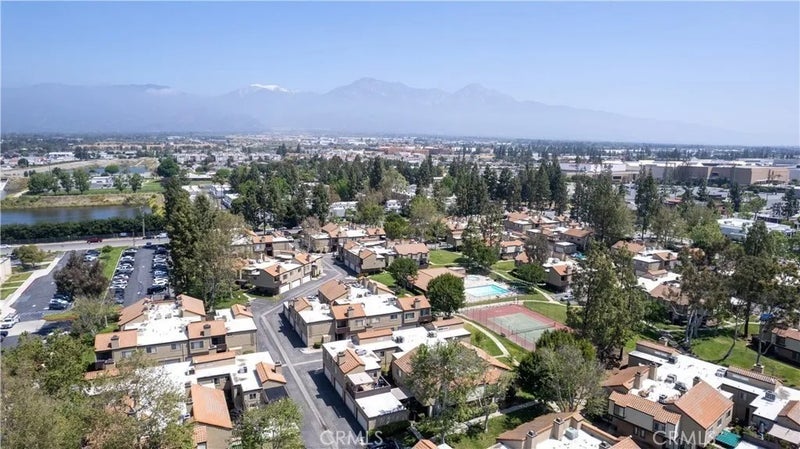 9382 Shadowood Drive